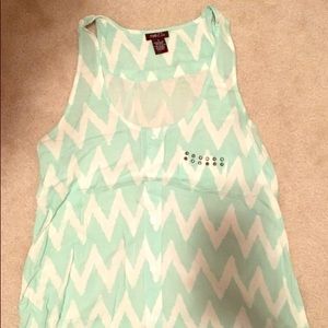 Chevron tank crop top